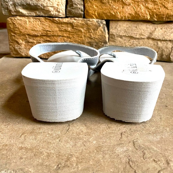 Olivia Miller Rhinestone Flip Flops - Picture 4 of 6